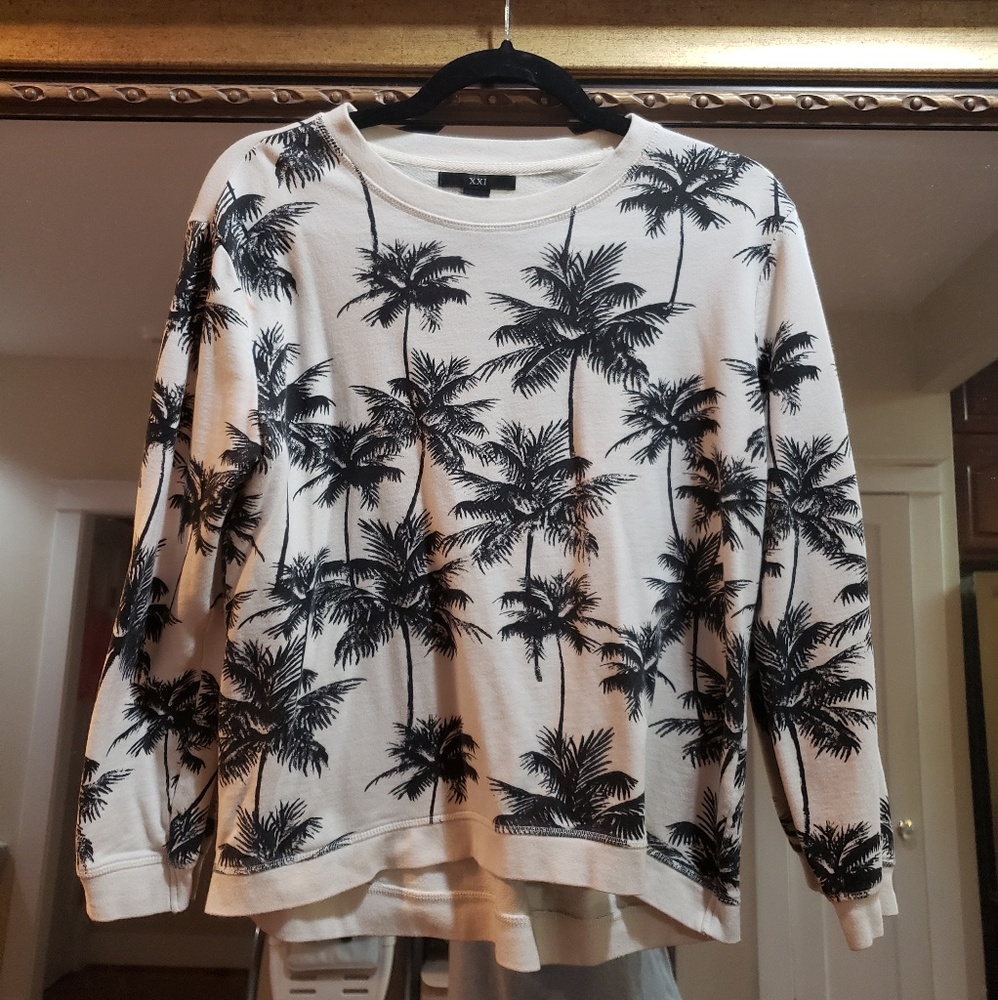 Palm pullover